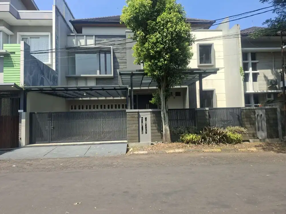 Jarang Ada Rumah Mewah Luas Batununggal Indah Bandung