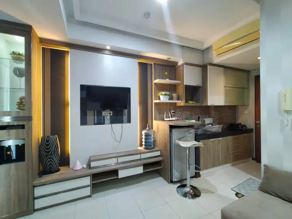 Disewakan 1BR Interior Bagus di Apartemen Royal Mediterania Garden, Best View