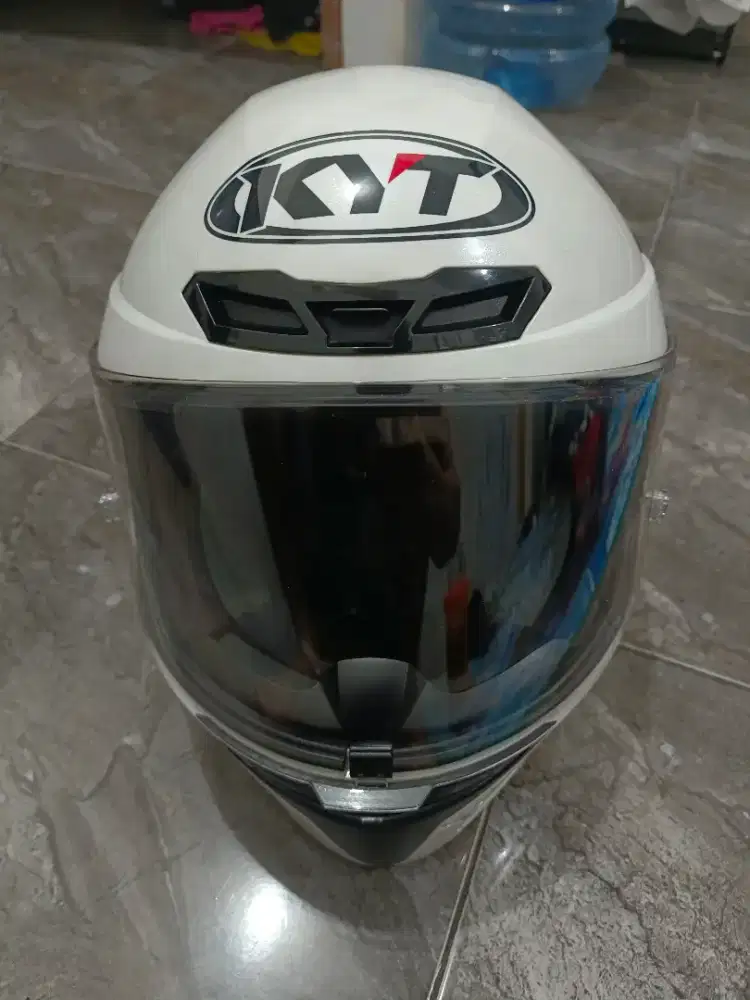 Kelengkapan hanya unit Helm,