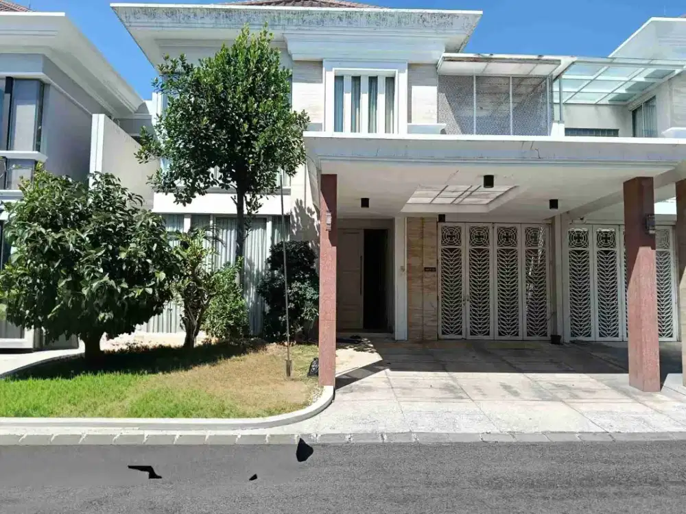 Rumah Pakuwon Indah La Riz Wood 4KT Ada Garasi