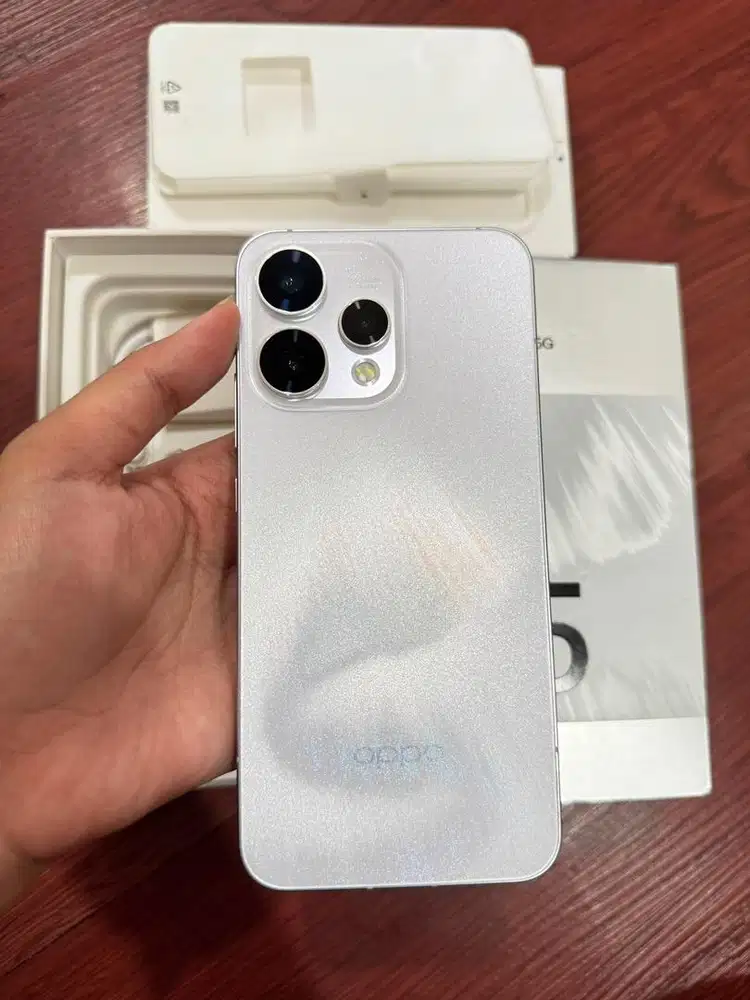 Oppo Reno 15 8/256 second