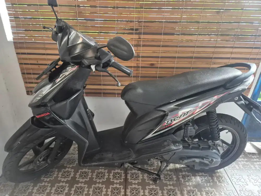 Honda motor beat karbu tahun 2012
