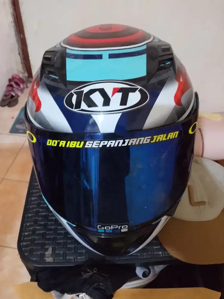 Di jual kyt kelengkapan hanya helm