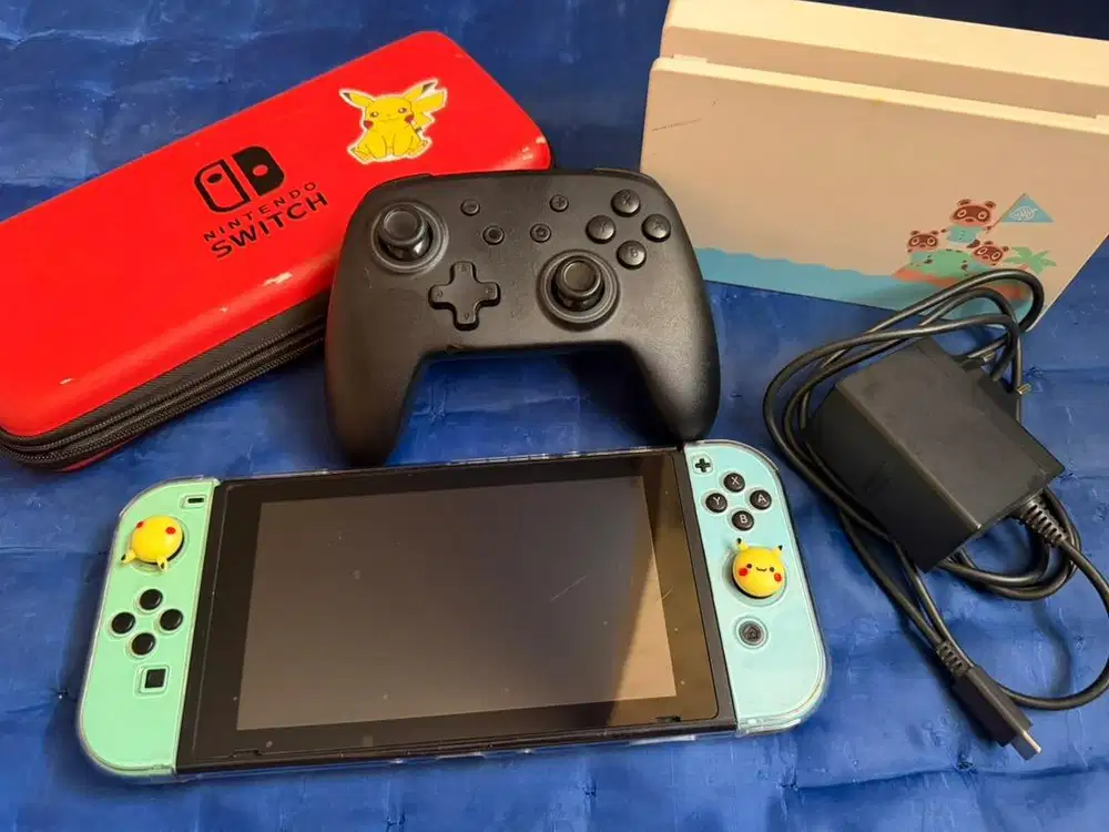 Dijual Second Nintendo Switch V2 Animal Crossing Limited Edition