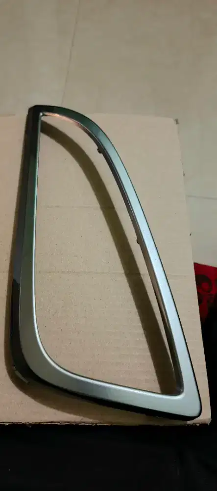 List cover foglamp mazda