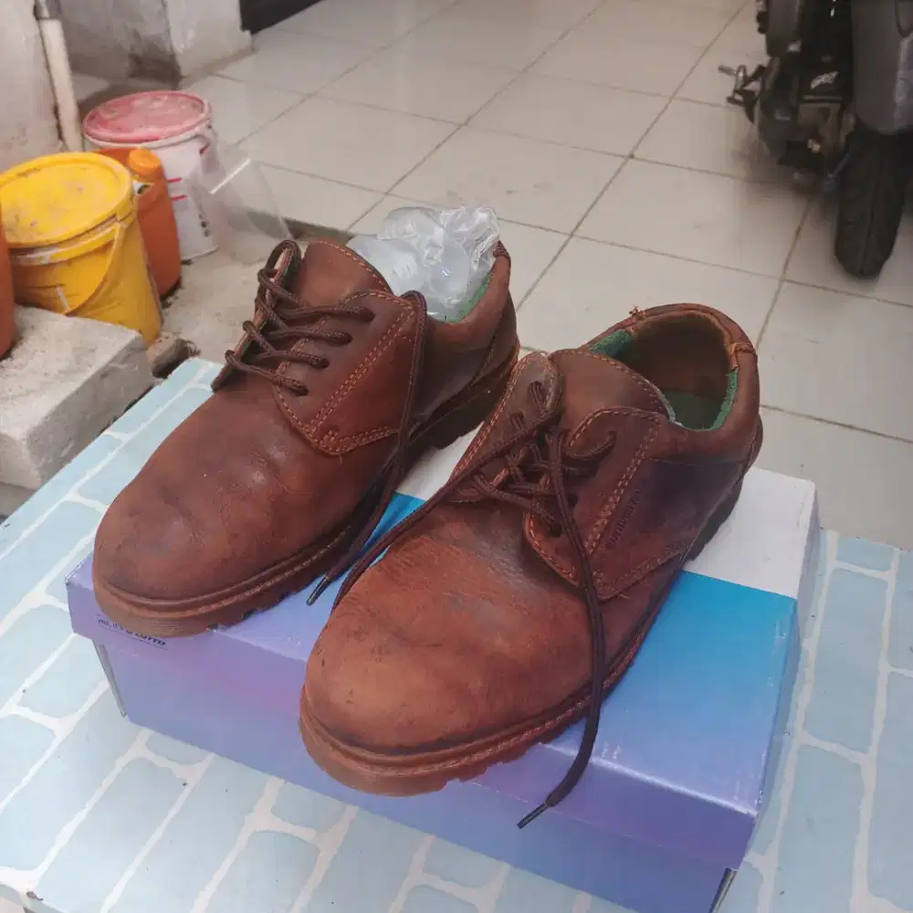 Sepatu Weinbrenner Kulit Coklat