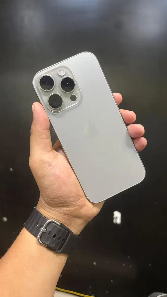 iPhone 15 Pro 256 GB iBox