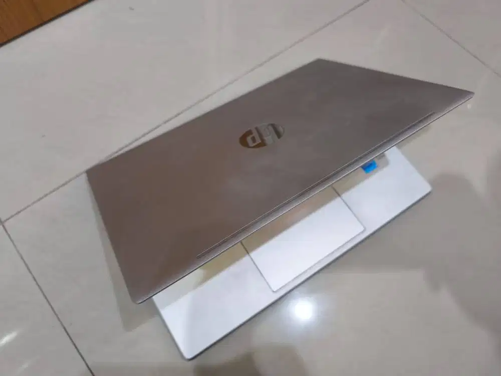 BU JUAL SECOND LIKE NEW HP GEN 11 SIAP KERJA