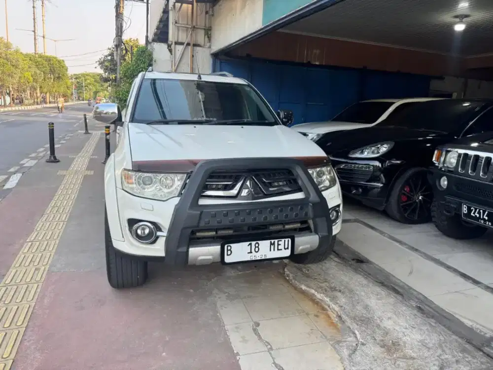 Mitsubishi pajero dakkar sunroof th 2014 AT