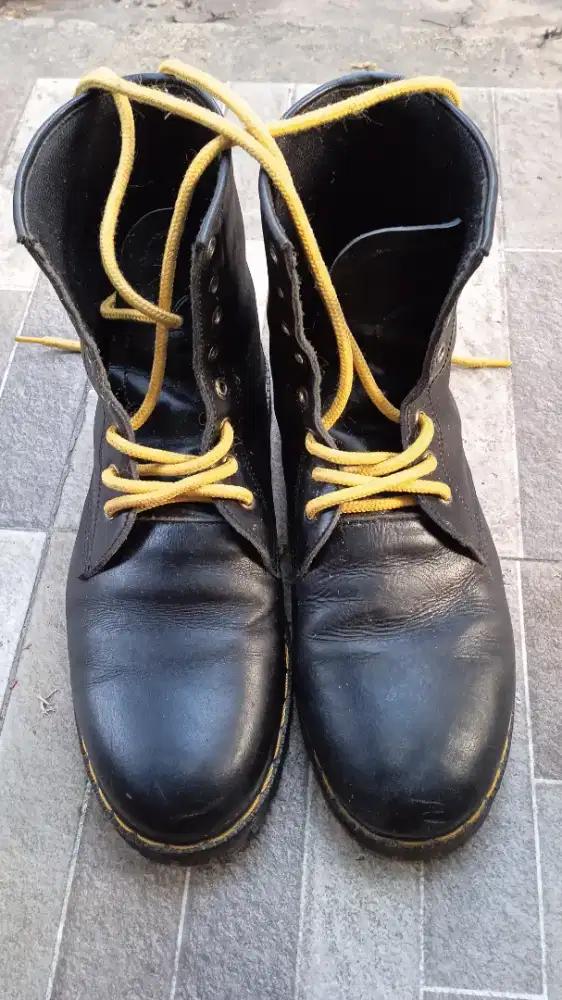 Sepatu dokmar aloof no 42 kulit sapi asli