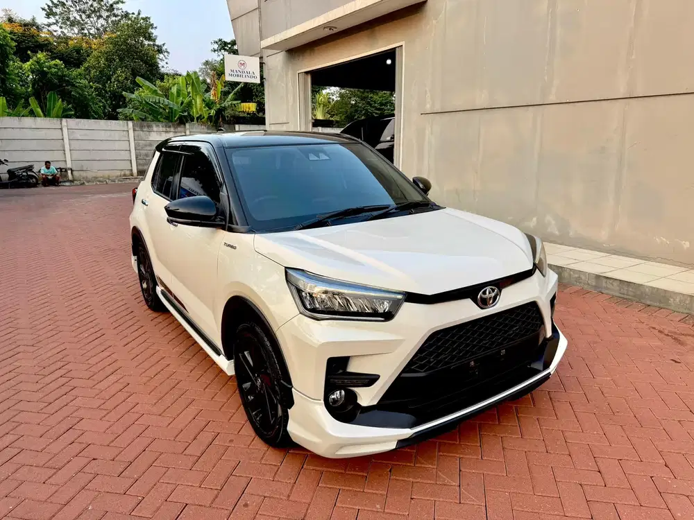 Toyota raize 1.0 GR turbo TSS 2021 AT super white