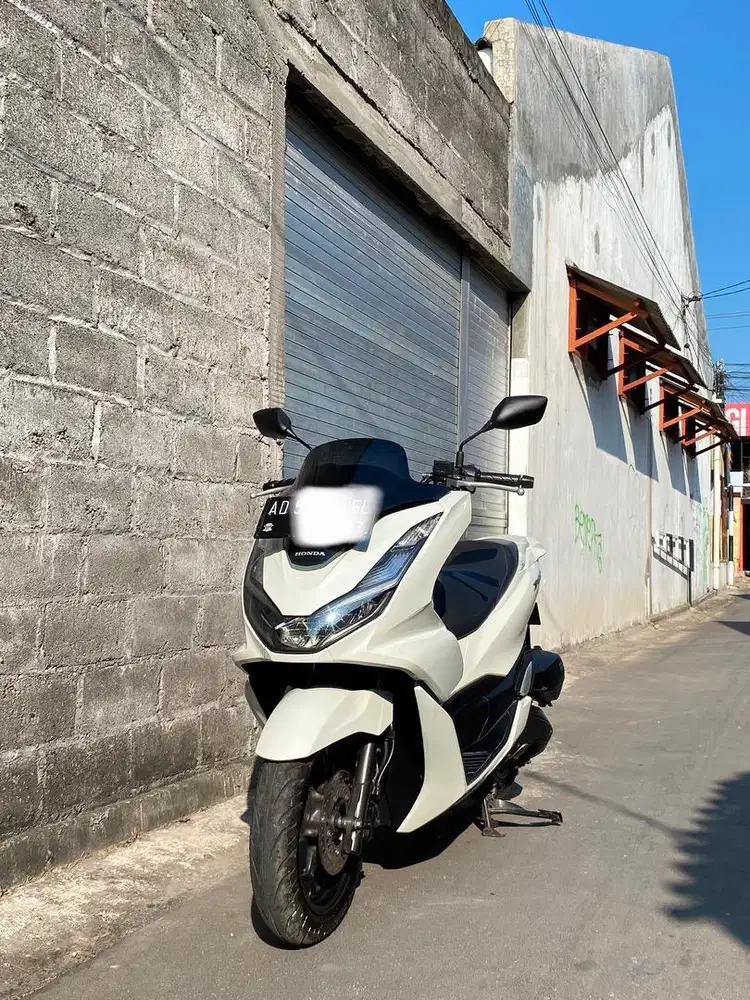 PCX 160 CBS 2022 LOW KM WARNA PUTIH FAVORIT