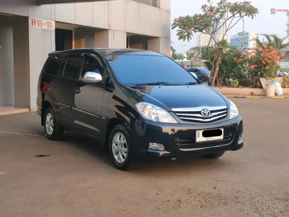 Innova G Lux 2010 Matic ANTIK KONDISI  ISTIMEWA