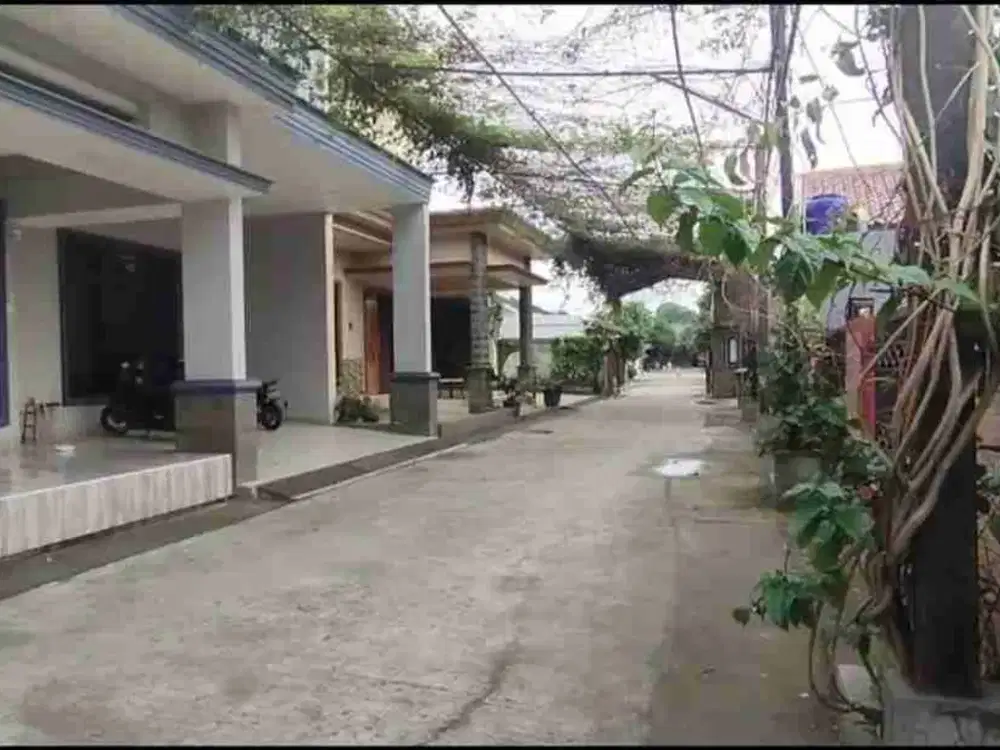 DIJUAL RUMAH MEWAH CLASSIC PERUMAHAN KENCANA VILLAGE BOJONGSARI DEPOK