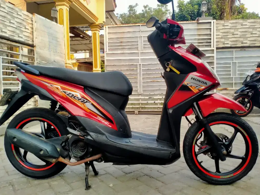 Honda Beat injeksi lengkap motor sehat keterangan detail dibawah