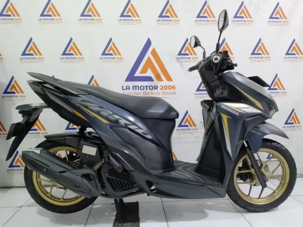 DP MULAI 900RB VARIO 125 ISS GRESS 2022 (KREDIVO/SPAYLATER/CC 0%)