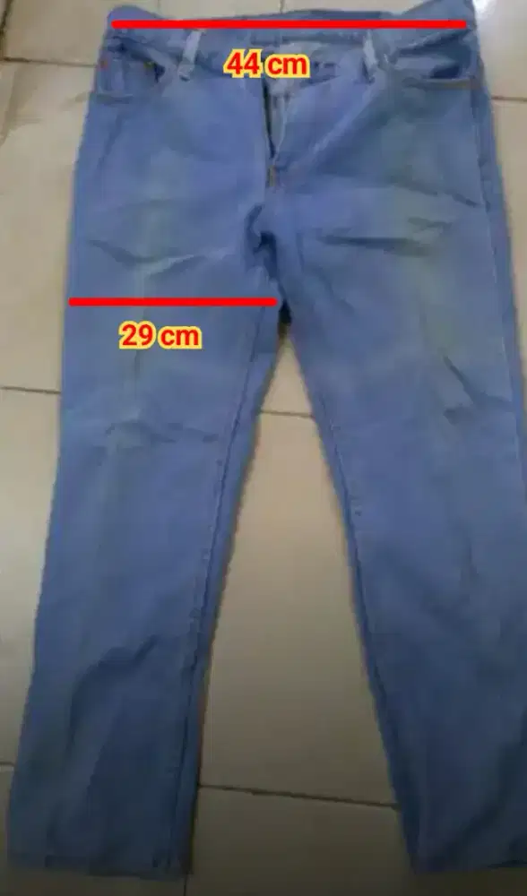 Celana Jeans & Celana Bahan Bekas