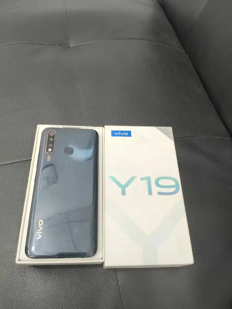 Vivo Y19 6/128GB Garansi Resmi