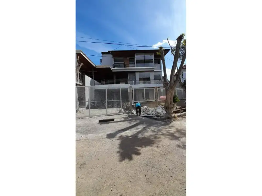 Jual Rumah Mewah Setiabudi Regency Bandung Private Pool View City SHM