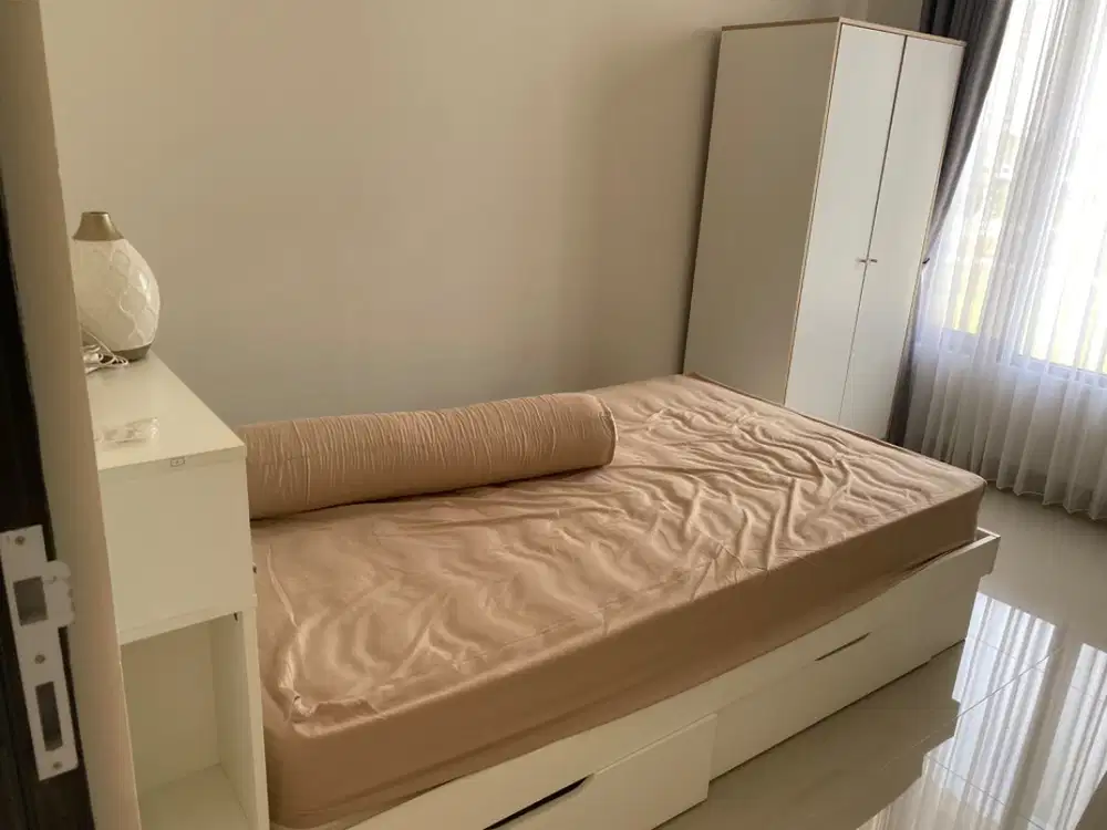 Set kasur uk 110+divan kayu dengan laci bawah dan lemari baju anak