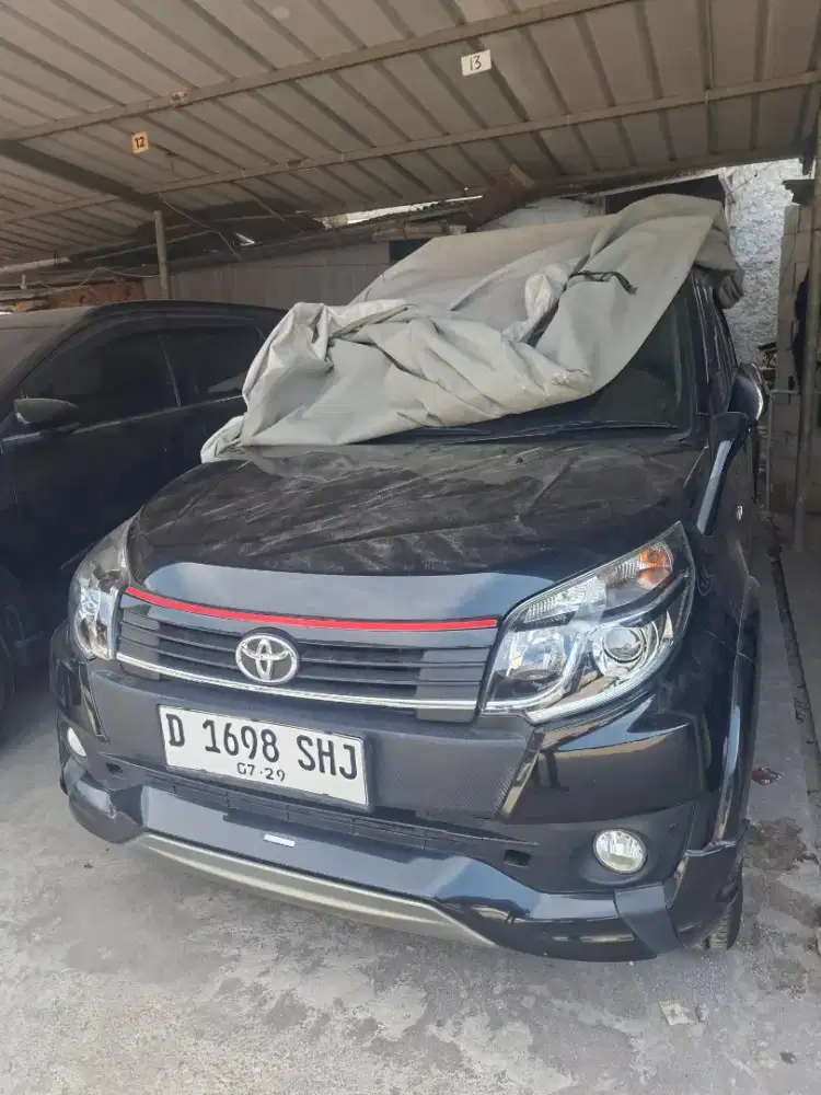 Jual mobil toyota rush tahun 2016