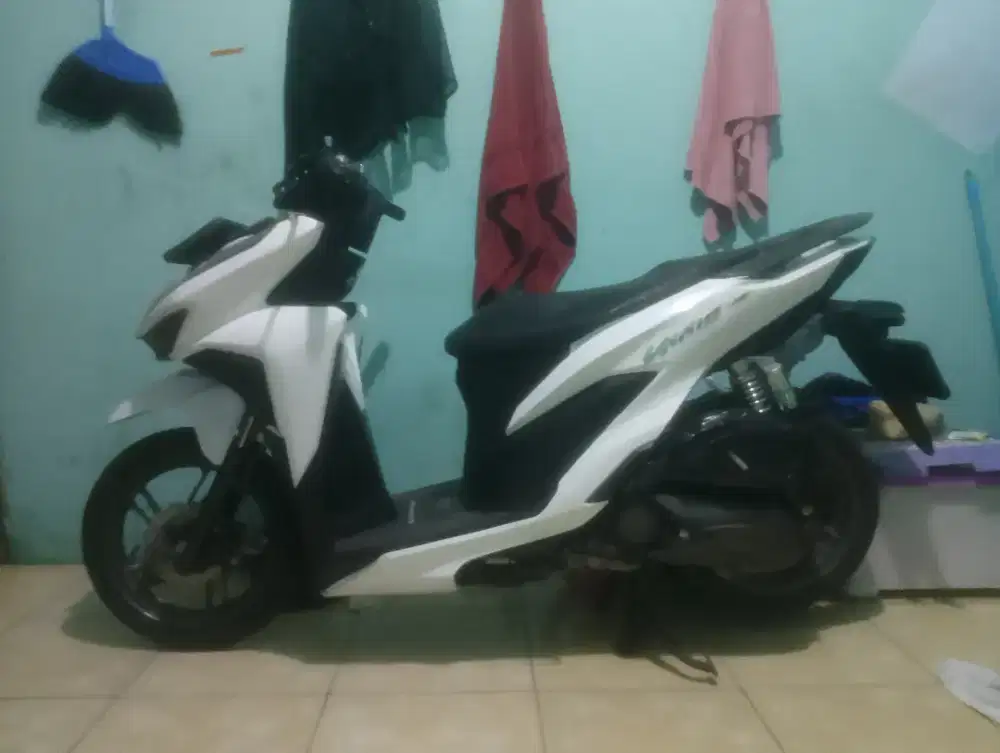 VARIO LED NEW 2019 ORIGINAL ASLI PUTIH