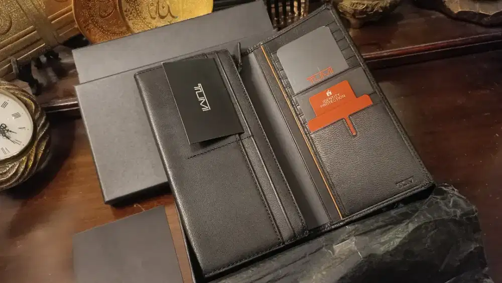 TUMI Leather Wallet