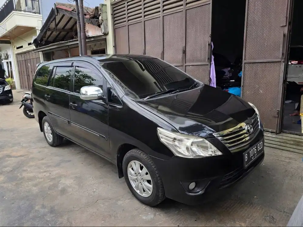 Toyota Kijang Grand Innova Inova G Manual MT Tahun 2012 Hitam , 2013