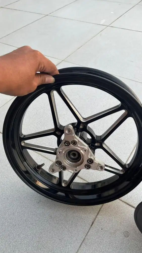 Jual VELG DND DELKEVIC MODEL X-1 second
