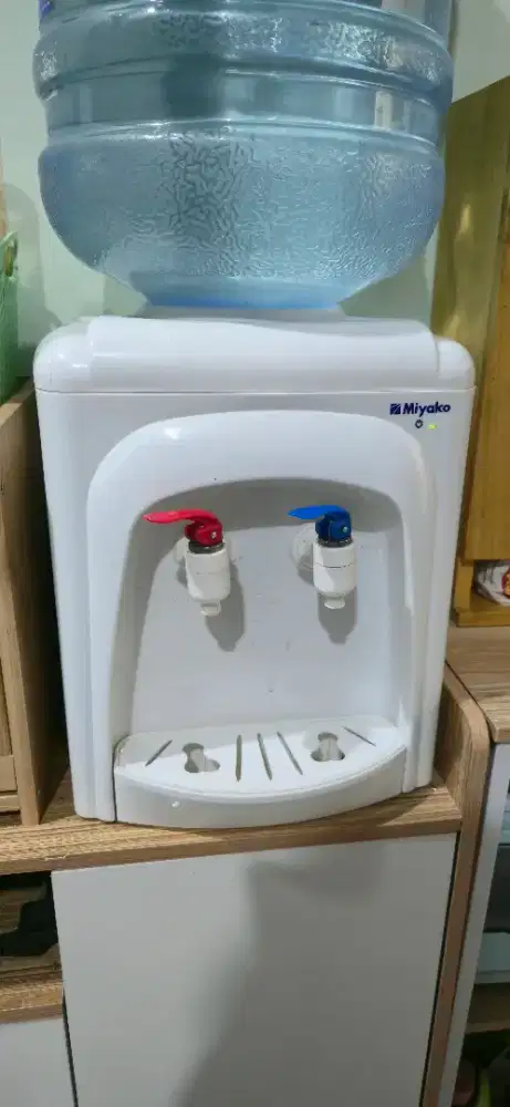 Dispenser Miyakoo
