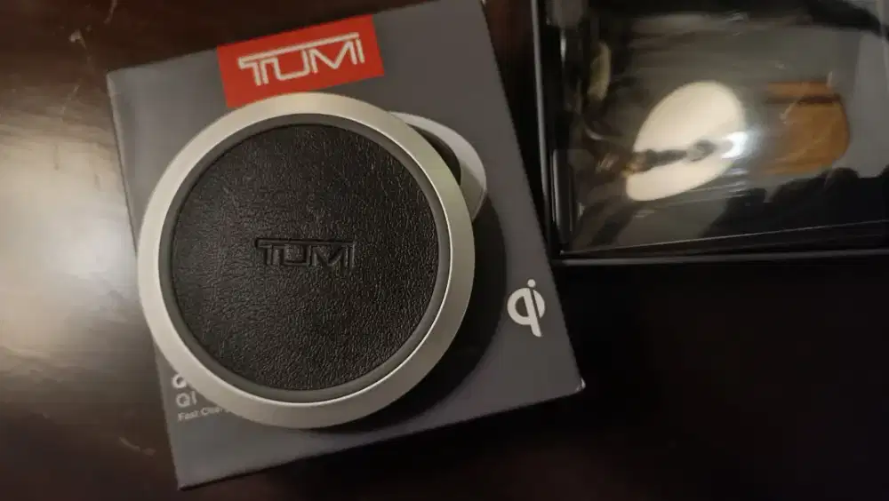 TUMI Wireless Charger