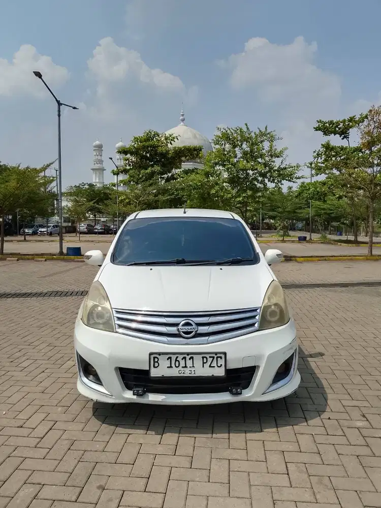 Jual Livina XV 2013