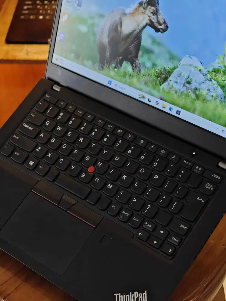 Laptop Lenovo ThinkPad X390 Core i3 Gen 8 SSD 256GB 13 Inch