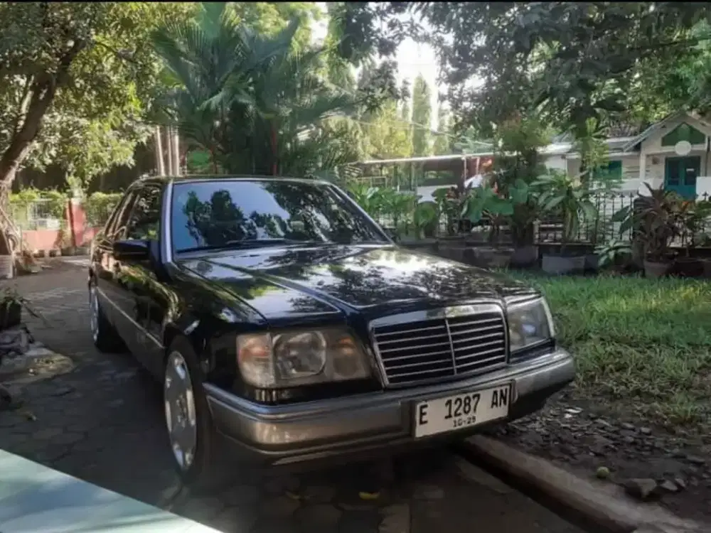 Mercedez Benz E320 W124 thn 1994