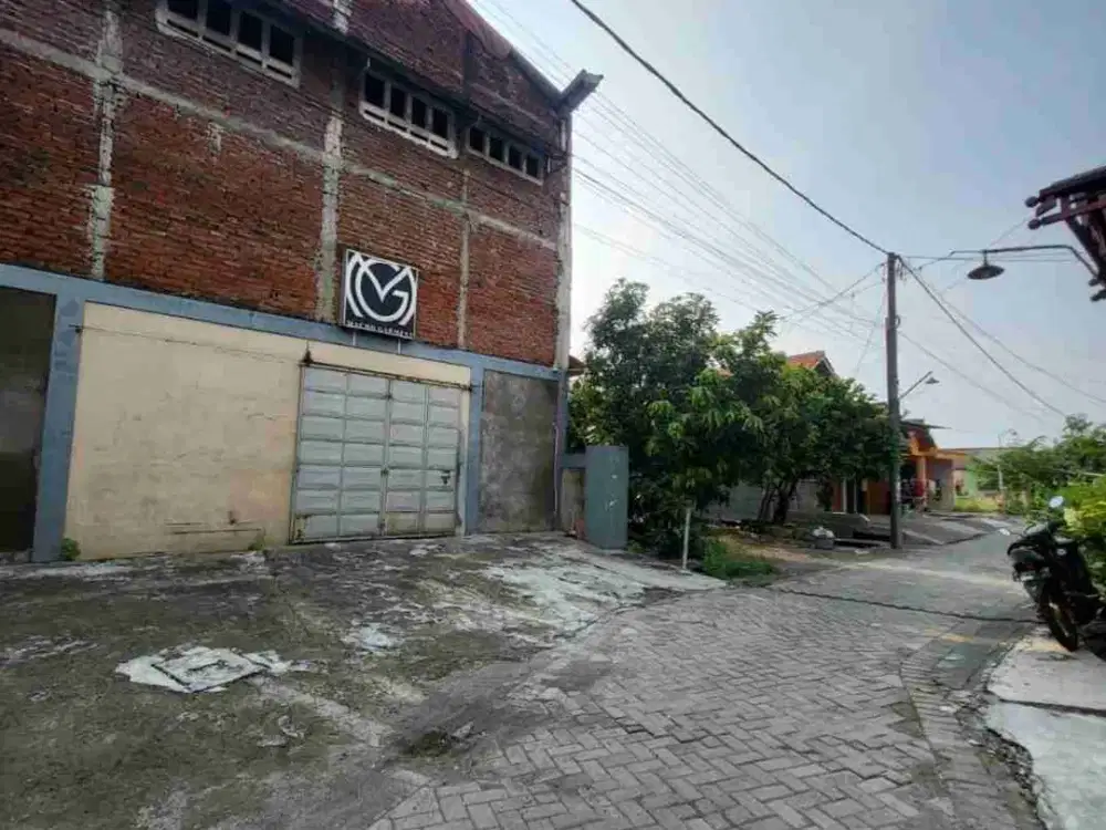 DISEWAKAN GUDANG EKS HOME INDUSTRI KONVEKSI LANTAI KERAMIK