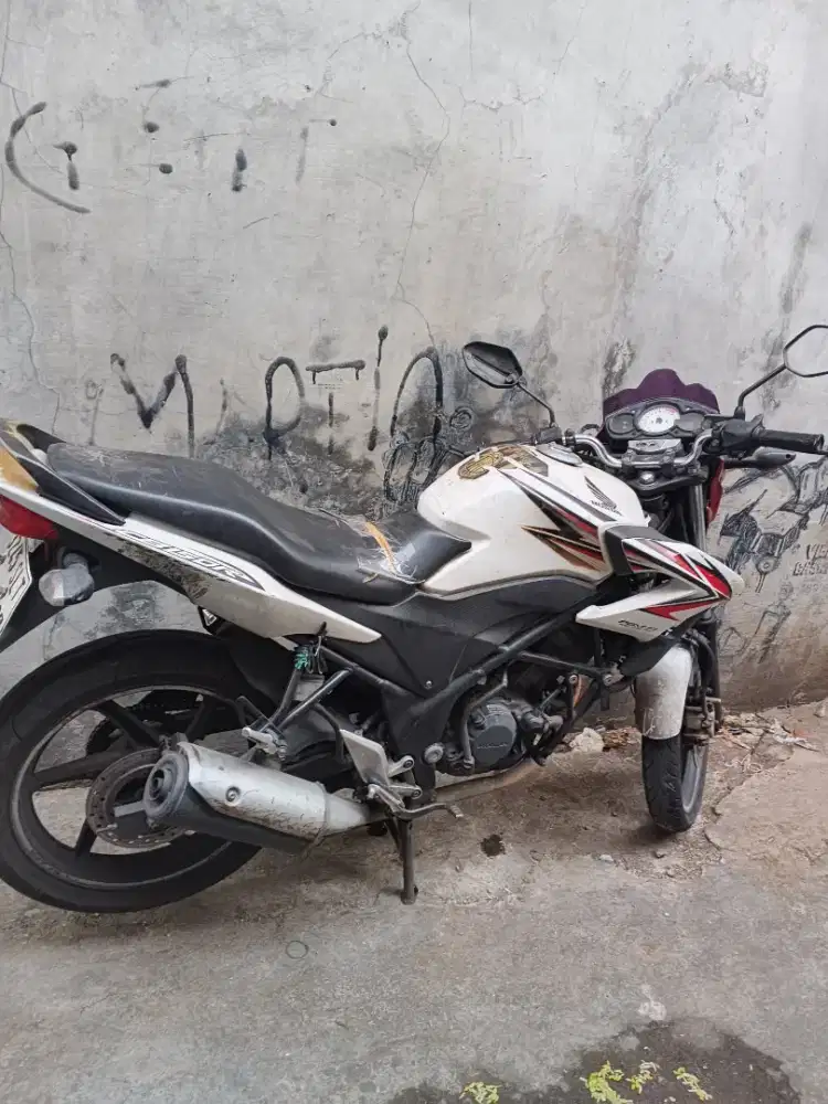 Honda Cb 150r 2013
