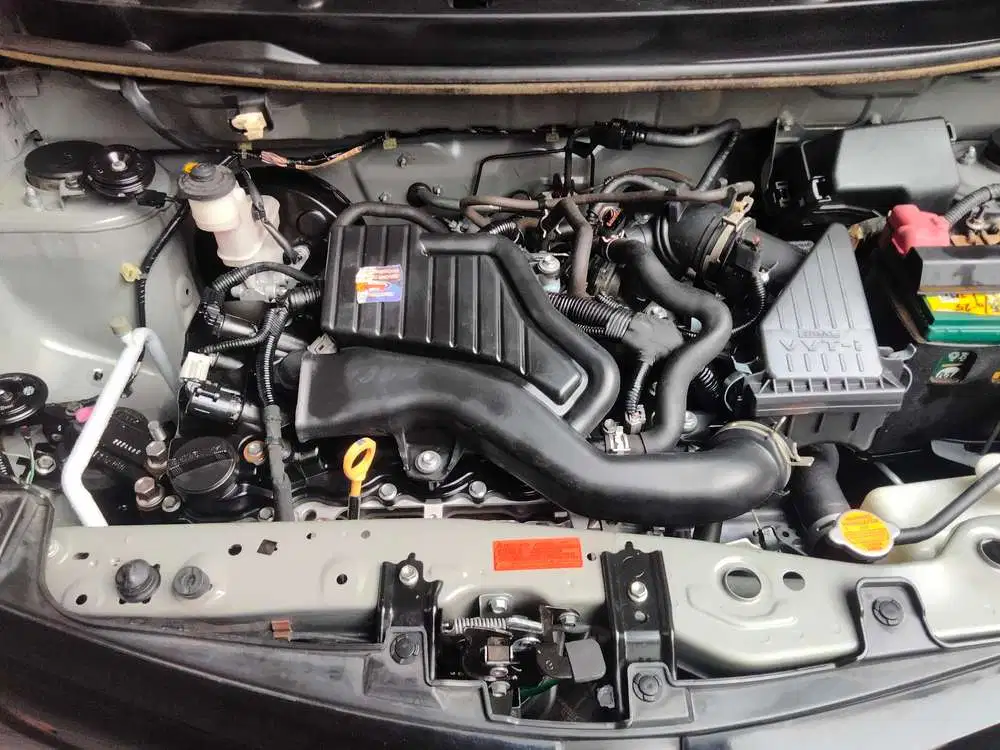 Daihatsu Sigra R Deluxe 2022 Bensin