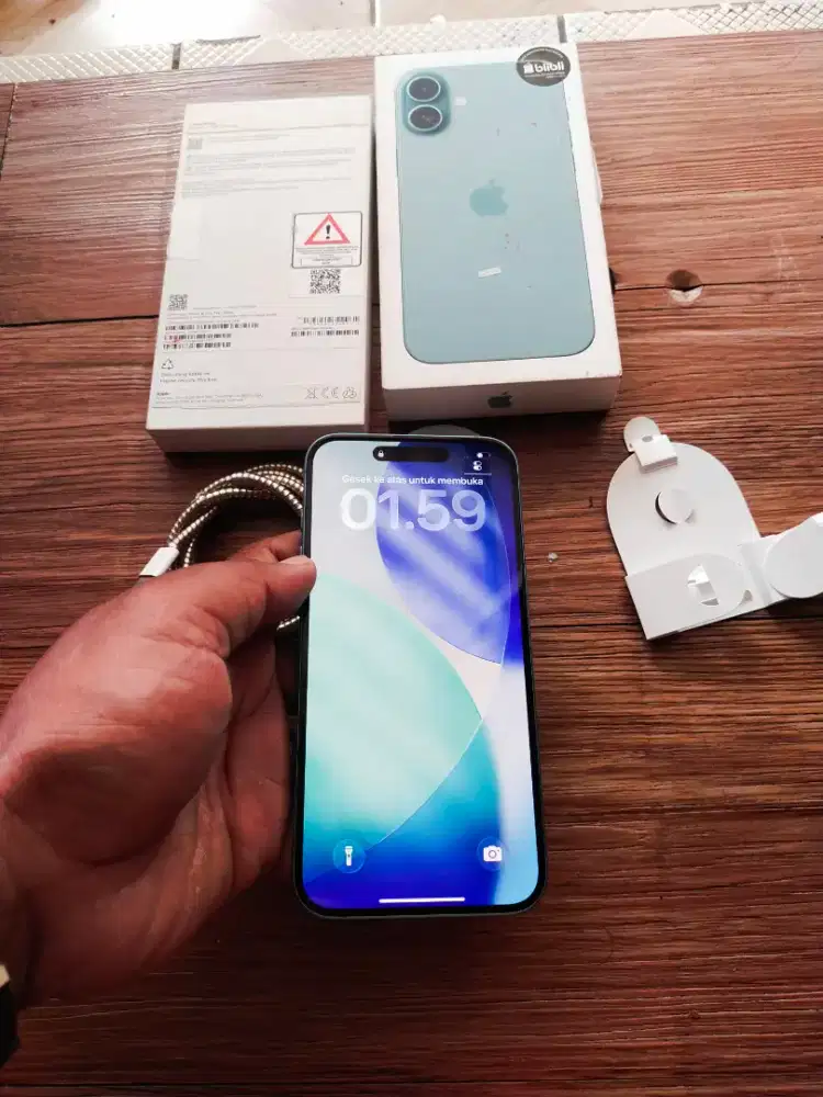 Iphone 16 plus 128gb resmi indo SA/A fullset ori bisa tt handphone