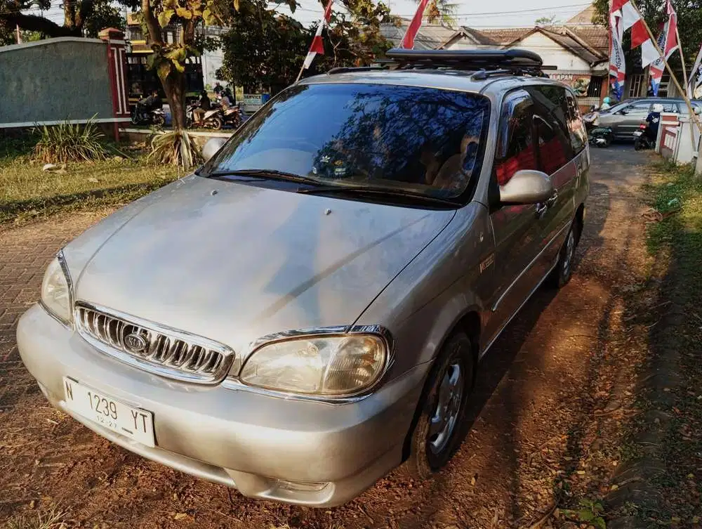 Kia Carnival 2000 Bensin