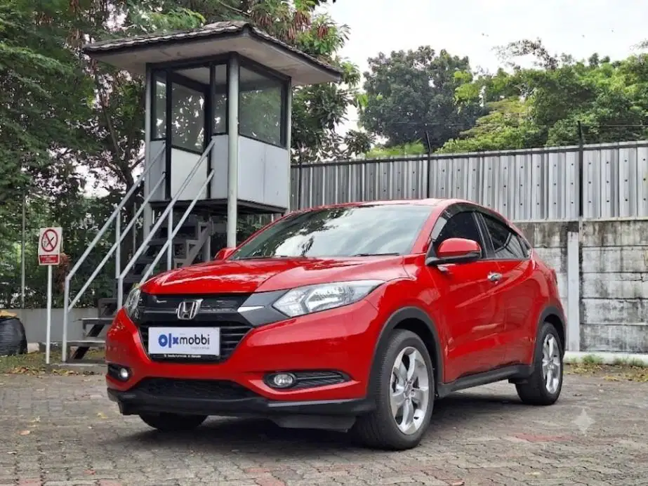 KM Rendah - Honda HRV 1.5 E Bensin-AT 2018
