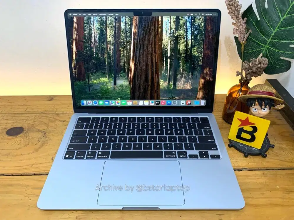 Macbook air 13 M4 2025 RAM 16/256 SSD Garansi Ibox On Panjang 2027