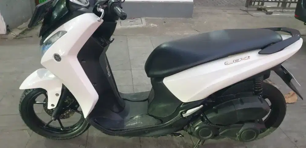 LEXI  TH 2020 MULUS pjk  baru plat 2030