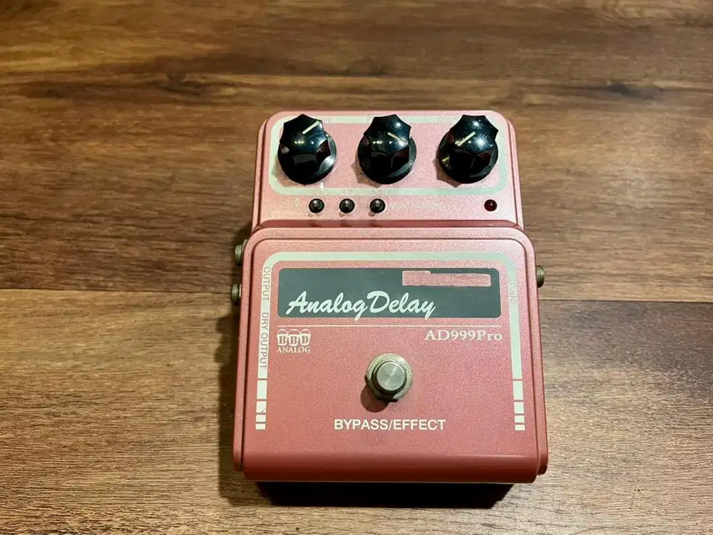 Maxon AD999 Pro Analog Delay Guitar Effects Pedal
