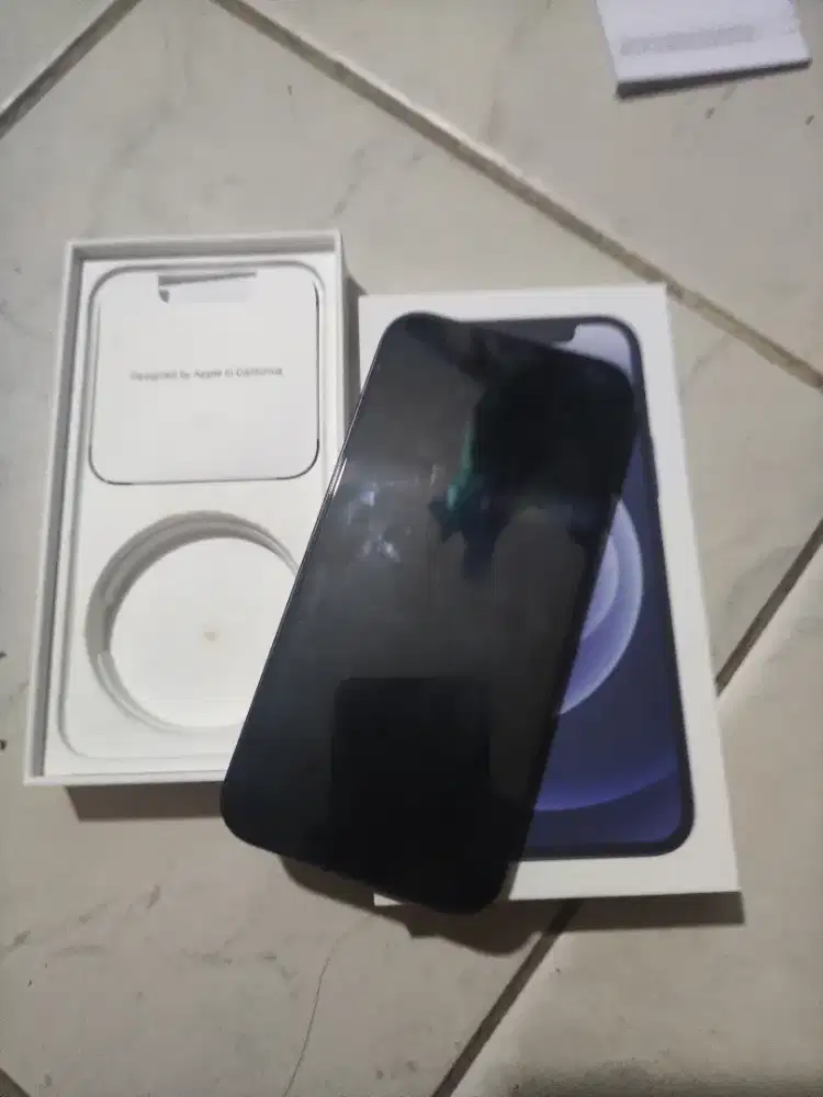Jual atau tt iphone 12 ibox