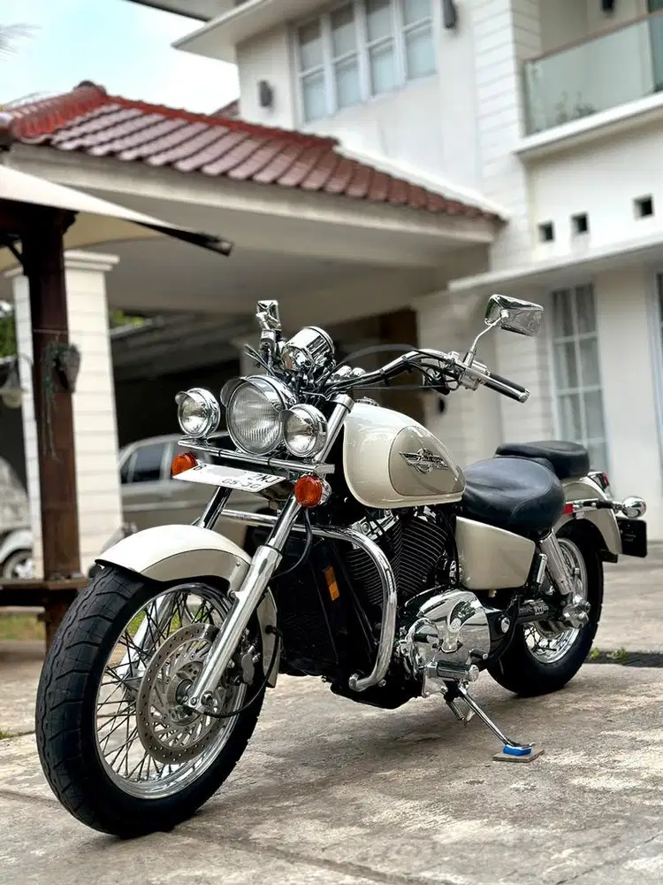 Moge Honda Shadow VT 1100 Full Paper Pemakai