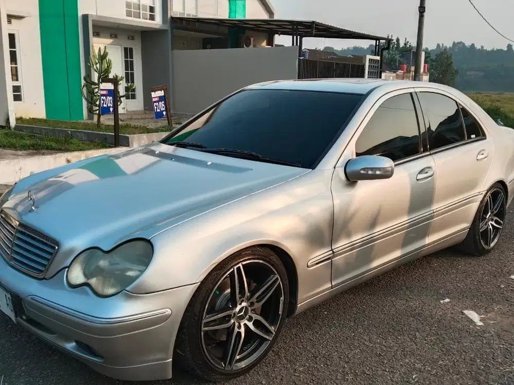 Mercy W203 C240  Tahun 2003