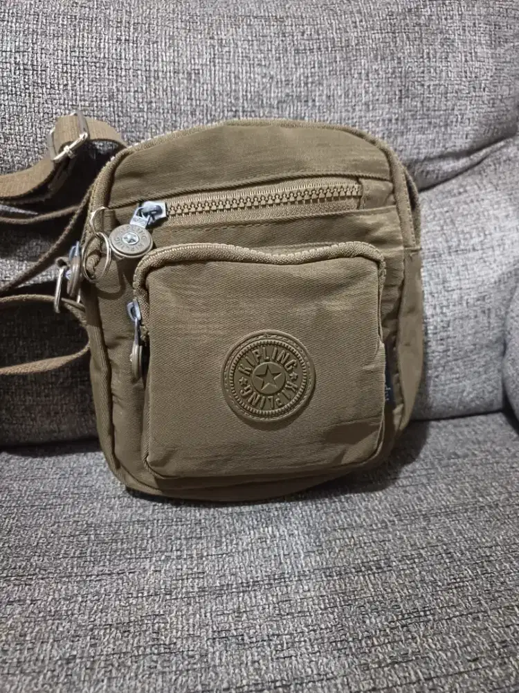sling bag KIPLING