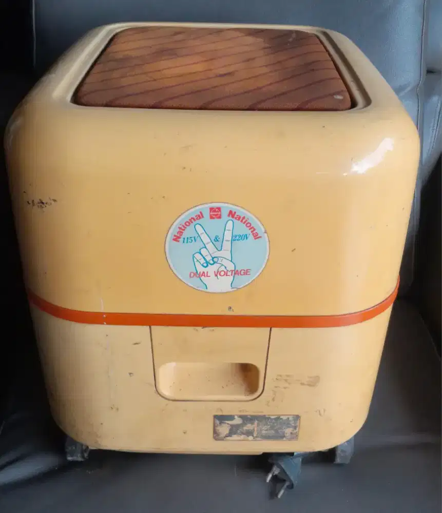 Vacuum cleaner National