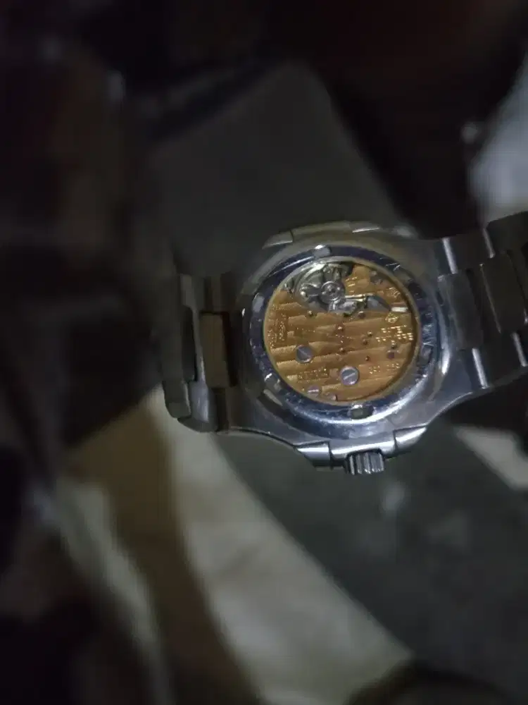Jam Patek Philippe Nautilus 5712,29jewels, otomatis