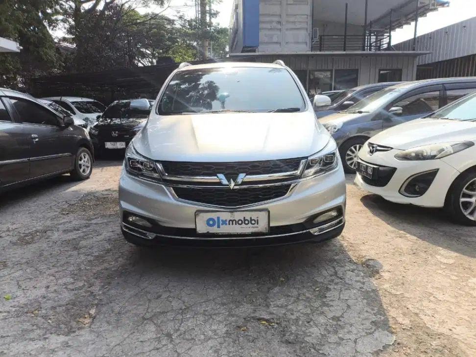 LOW DP Wuling Cortez 1.5 LT Lux Bensin-AT 2022 VDH